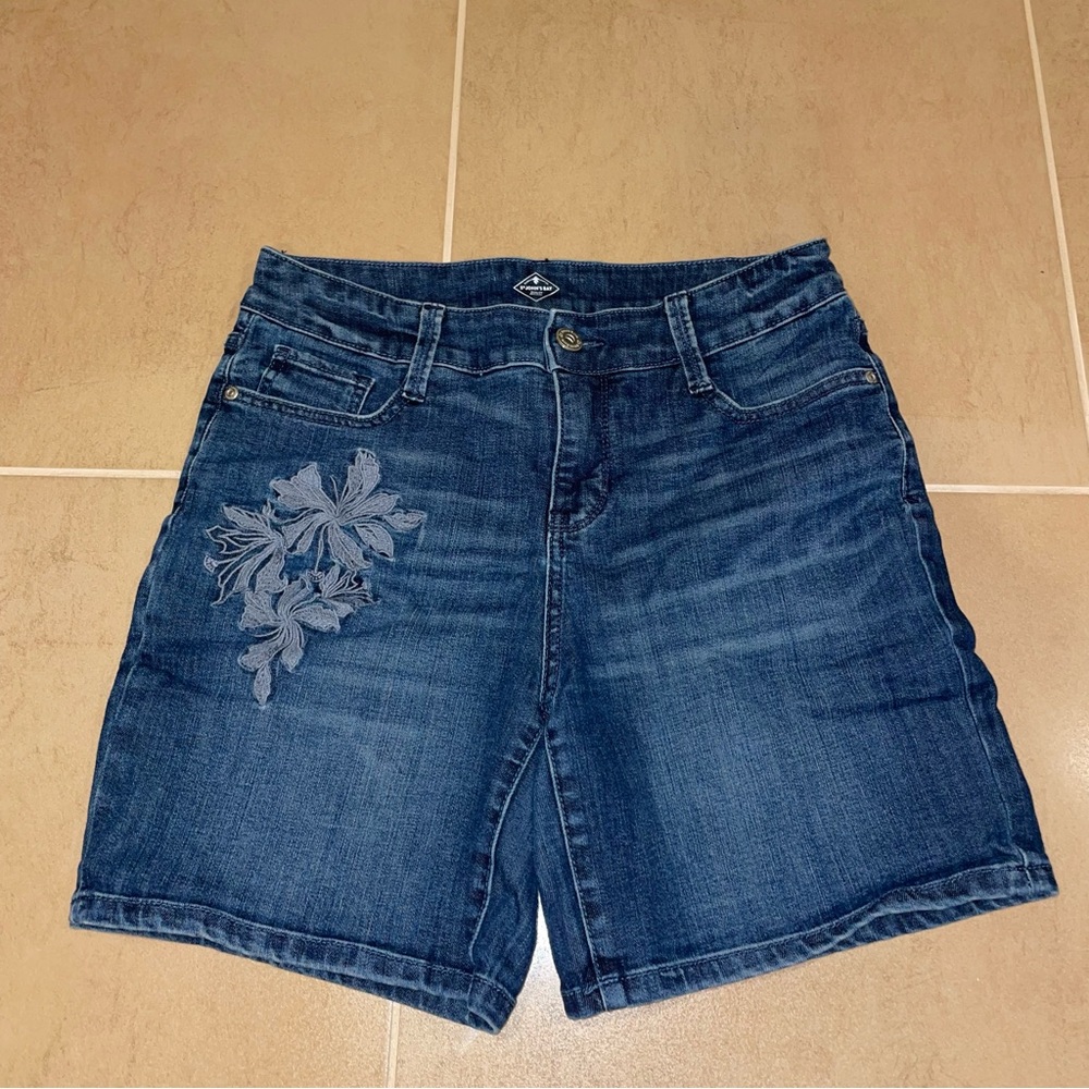 St. John’s Bay Denim Embroidered Floral Jean Shorts